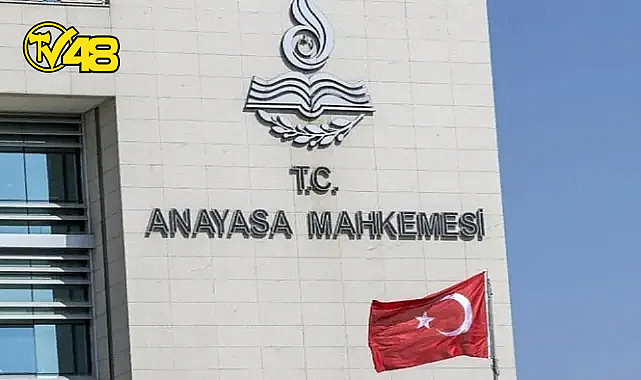 ANAYASA MAHKEMESİ, 3 SİYASİ PARTİYİ KAPATTI