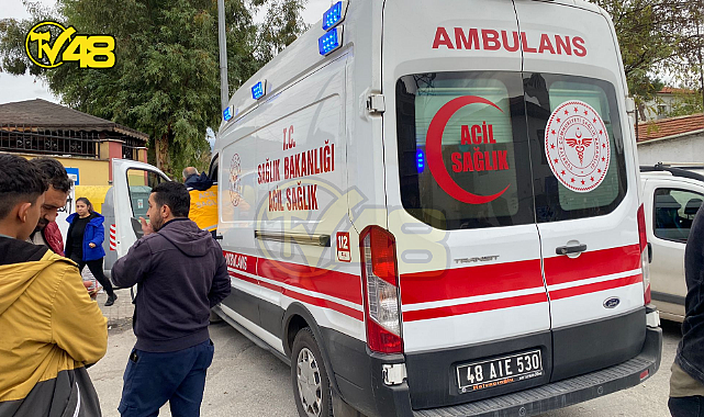 DR. METE ERSOY ORTAOKULU ÖNÜNDE ARAÇ YAYA ÇARPTI: EHLİYETSİZ SÜRÜCÜ, YAYAYI YARALADI