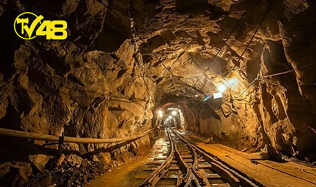 ELAZIĞ'DA MADEN OCAĞINDA GÖÇÜK! 3 KİŞİ TOPRAK ALTINDA KALDI