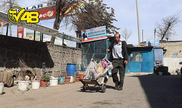 KAĞIT TOPLAYICISI BÜYÜKŞEHİR BELEDİYE BAŞKANLIĞI İÇİN ADAY OLDU