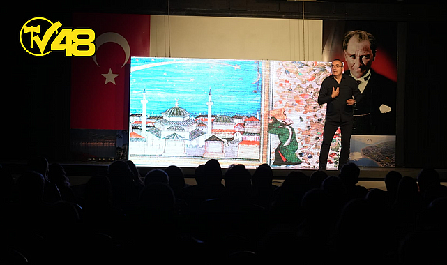 SUNAY AKIN 'CUMHURİYET YOLUNDA' GÖSTERİSİYLE MİLAS'TA İZLEYİCİYLE BULUŞTU
