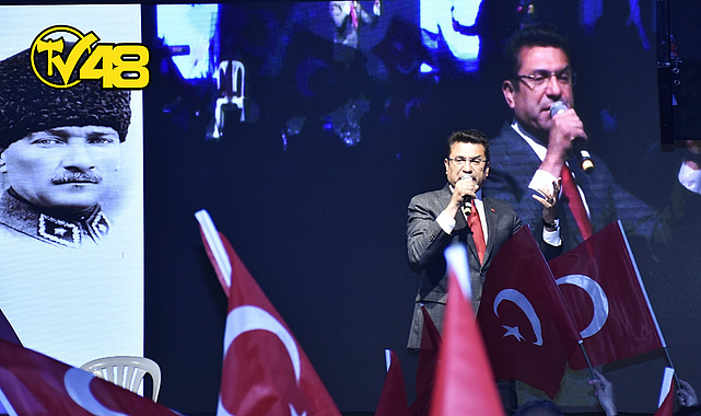 TOSUN'UN MUMCULAR MİTİNGİNDE COŞKU MEYDANA SIĞMADI