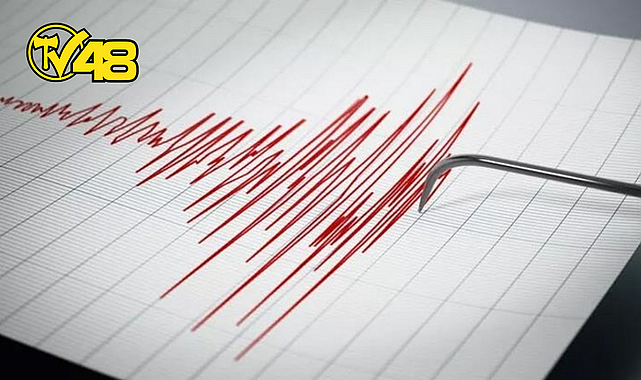 İZMİR’DE 4.5 BÜYÜKLÜĞÜNDE DEPREM