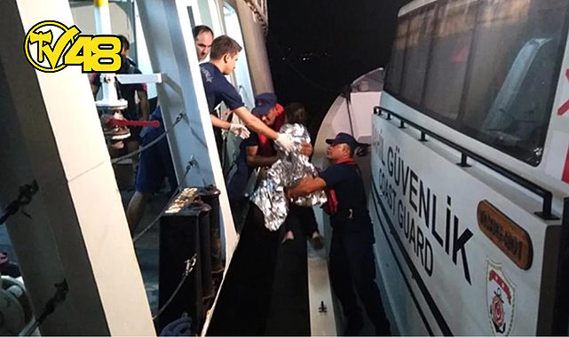 BODRUM'DA GÖÇMENLERİ TAŞIYAN BOT ALABORA OLDU, 2 KİŞİ BOĞULDU