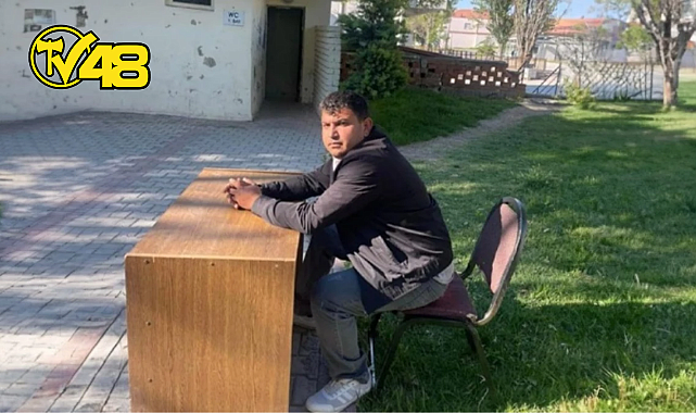 ENGELLİ PERSONEL TUVALET ÖNÜNDE MASADA GÖREVLENDİRİLDİ