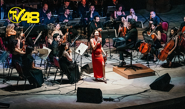 BÜYÜKŞEHİR ORKESTRASI VE ESTHER ABRAMİ'DEN MUHTEŞEM KONSER