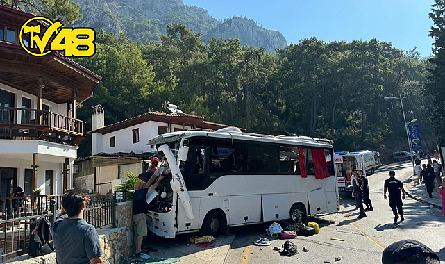 AKYAKA'DA TUR OTOBÜSÜ K*ZASI: 29 Y*RALI VE 1 YABANCI VATANDAŞ HAYATINI K*YBETTİ