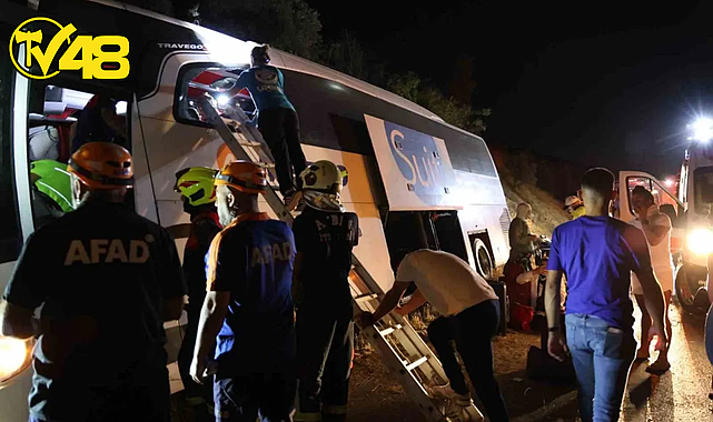 AYDIN'DA YOLCU OTOBÜSÜ YAYAYA ÇARPIP DEVRİLDİ: 1 ÖLÜ, 7 YARALI