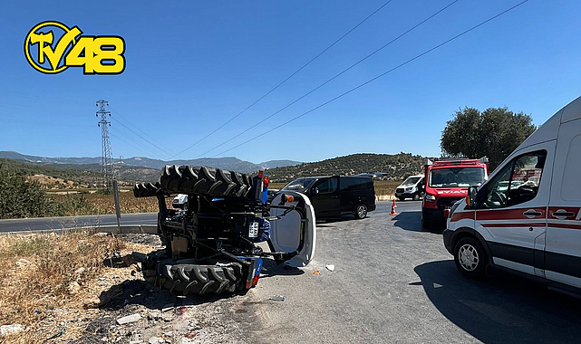 MİLAS-SÖKE YOLU'NDA KAZA: TRAKTÖR DEVRİLDİ, SÜRÜCÜ HASTANEYE KALDIRILDI