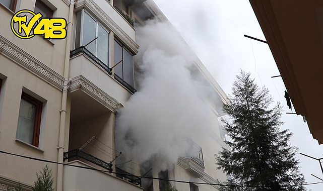 MİLAS ÇAMLI SOKAKTA KORKUTAN APARTMAN YANGINI