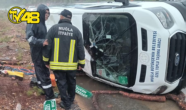 YATAĞAN KAVAK'TA HASTA TAŞIYAN AMBULANS KAZA YAPTI: ÇOK SAYIDA YARALI