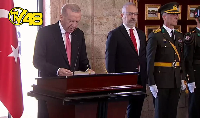 ERDOĞAN, ANITKABİR ÖZEL DEFTERİ'Nİ İMZALADI: VATANIMIZIN BEKASINI KORUMAK İÇİN HER TÜRLÜ TEDBİRİ ALIYORUZ