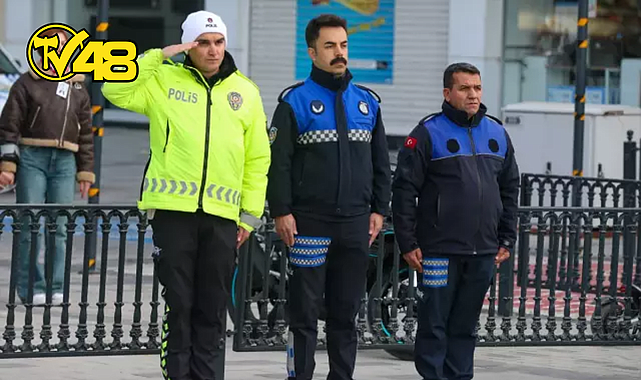 TÜM TÜRKİYE'DE SAAT 9'U 5 GEÇE HAYAT DURDU