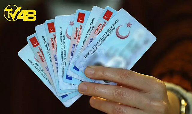 EHLİYET YAŞ SINIRINDA BÜYÜK DEĞİŞİKLİK! RESMİ GAZETE'DE YAYIMLANDI