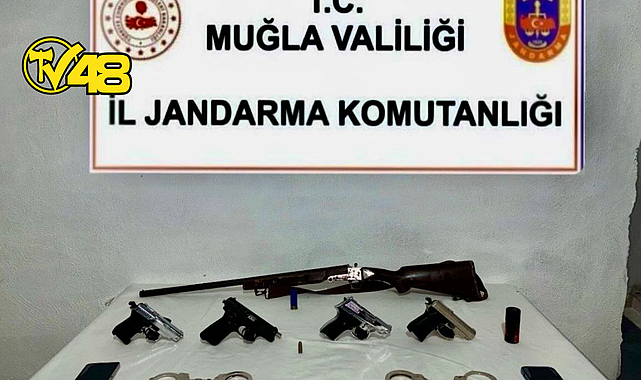 MENTEŞE'DE RUHSATSIZ SİLAH VE TEÇHİZAT OPERASYONU