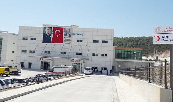 Milas'da 2 Yaşındaki Bir Bebek Balkondan Düşerek Yaralandı