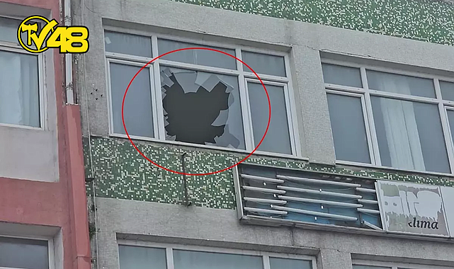 DÖVDÜKLERİ ARKADAŞLARINI CAMDAN ATIP ÖLDÜRDÜLER