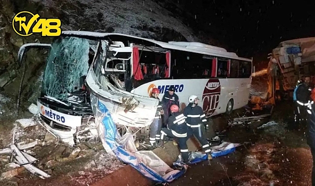 METRO TURİZM OTOBÜSÜ KAZA YAPTI: ÖLÜ VE YARALILAR VAR!