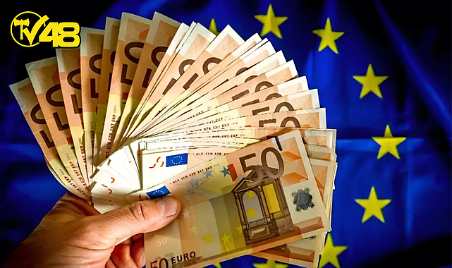 1 EURO İLK KEZ 40 LİRAYI AŞARAK REKOR TAZELEDİ