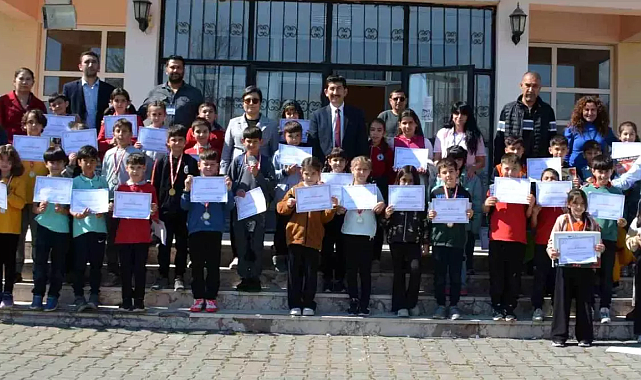 KÖYCEĞİZ'DE AKIL VE ZEKA OYUNLARI TURNUVASI DÜZENLENDİ