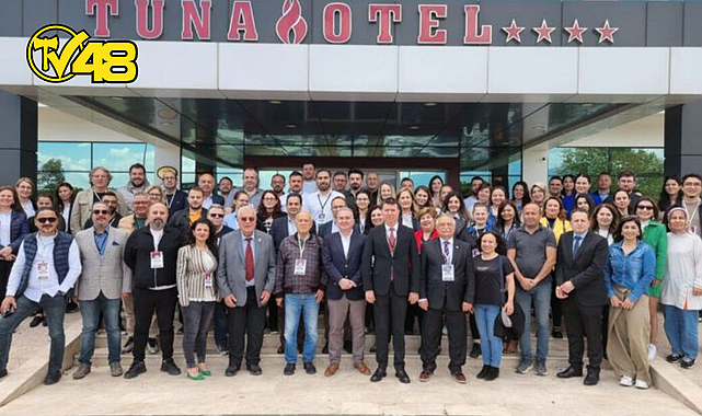ECZACILAR, MESLEKLERİNİN GELECEĞİNİ KONUŞMAK İÇİN MUĞLA'DA TOPLANDI