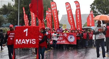 1 MAYIS KUTLAMALARI TÜM ŞEHİRLERDE COŞKUYLA YAPILDI