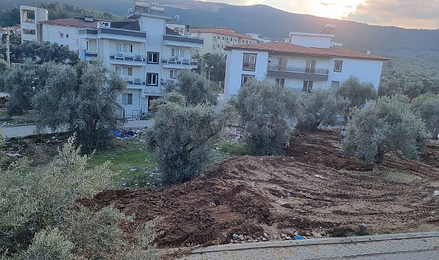 MİLAS’TA ÇOCUK PARKI OLMASI GEREKEN ALAN ÇÖPLÜĞE DÖNDÜ