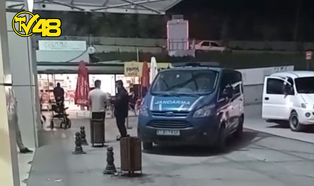 MİLAS'TA DÜĞÜNDE SİLAHLI SALDIRI: BABA VE OĞUL YARALANDI