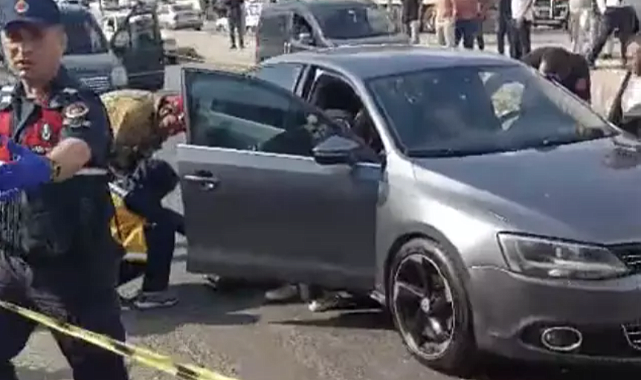 OĞULLARINI ZİYARETTEN DÖNEN AİLEYE KURŞUN YAĞDIRDILAR: 3 ÖLÜ, 2 YARALI
