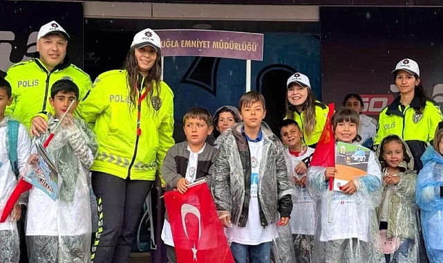 TRAFİK BİLİNCİ İÇİN ETKİNLİK