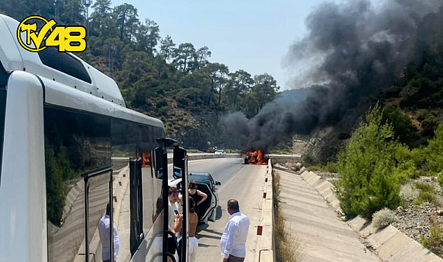 FETHİYE'DE OTOMOBİL ALEV ALEV YANDI, TRAFİK FELÇ OLDU
