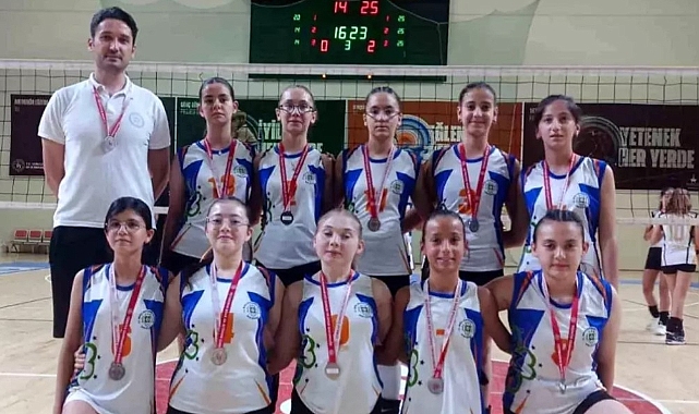 Muğla Büyükşehir Belediyesi Voleybol Takımları Başarıyla Sezonu Tamamladı