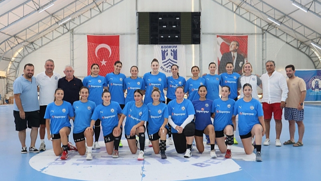 ARMADA PRAXİS YALIKAVAK SPOR KADIN HENTBOL TAKIMI YENİ SEZON HAZIRLIKLARINA BAŞLADI