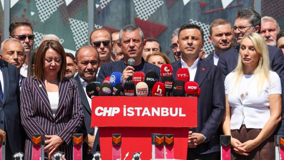 SON DAKİKA... CHP, İSTANBUL İL BAŞKANLIĞI'NI KAPATTI