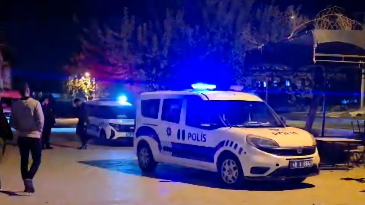 Milas'ta Sanayi Sitesinde Silahlı Saldırı: İşyerleri ve Araçlara İsabet