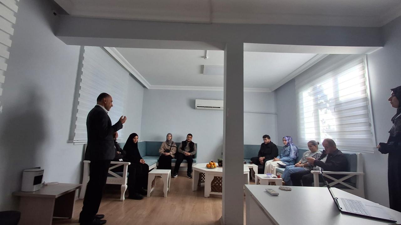 SEYDİKEMER’DE “EVLİLİĞE İLK ADIM SEMİNERİ” BAŞLADI