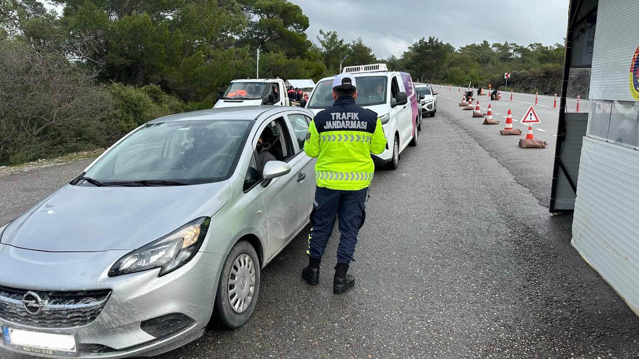 MUĞLA’DA JANDARMADAN BİR HAFTADA 114 YAKALAMA