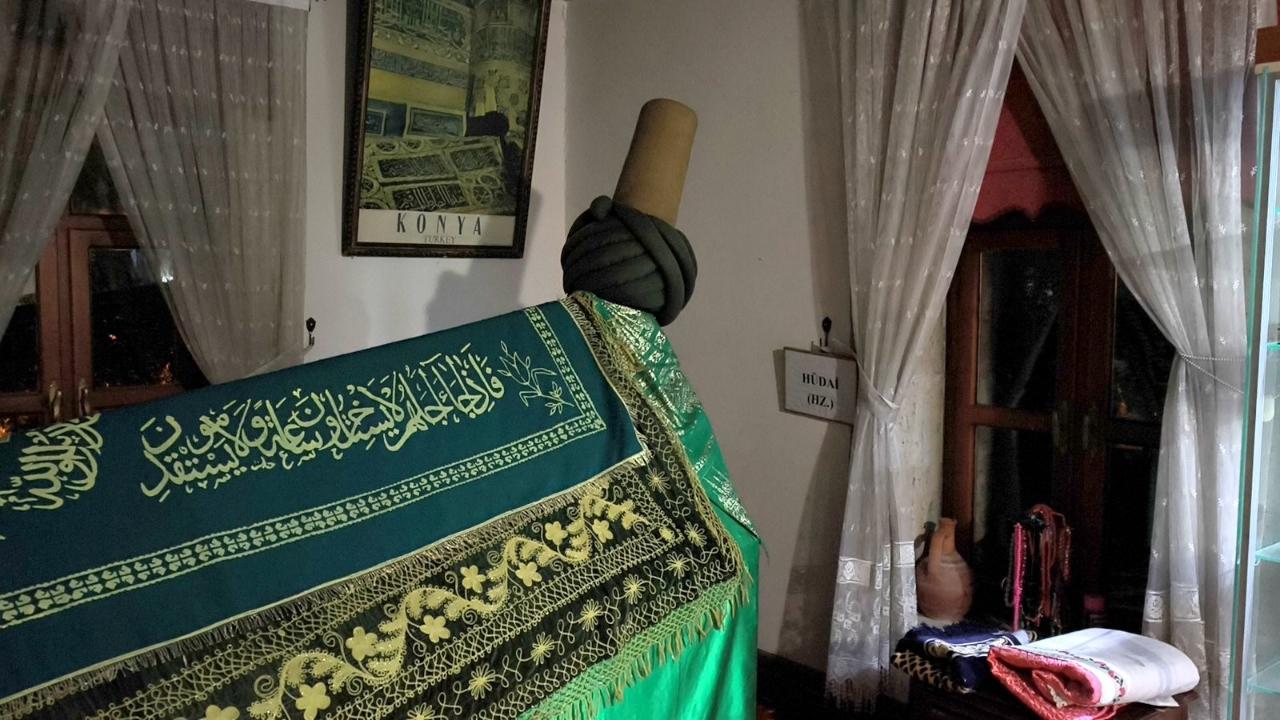 ŞAHİDİ TÜRBESİ’NE RAMAZAN’DA YOĞUN İLGİ