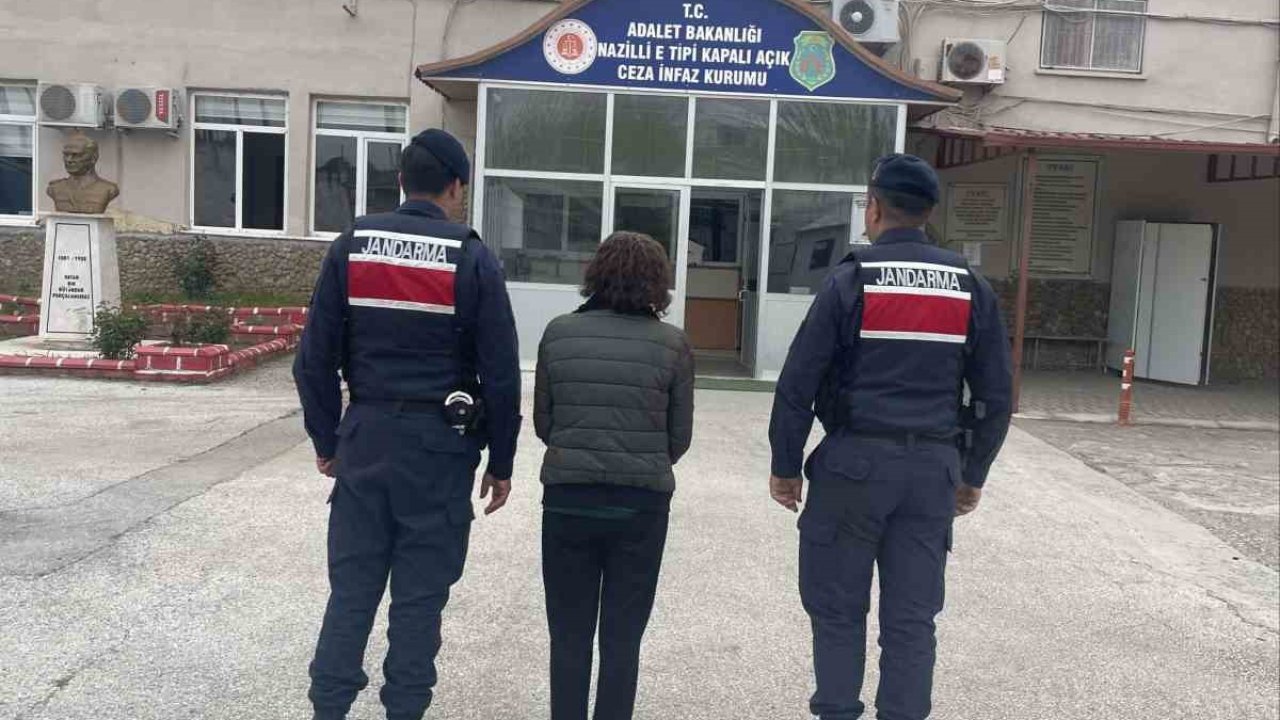 Çeşitli suçlardan aranan 2 şahıs Aydın’da yakalandı