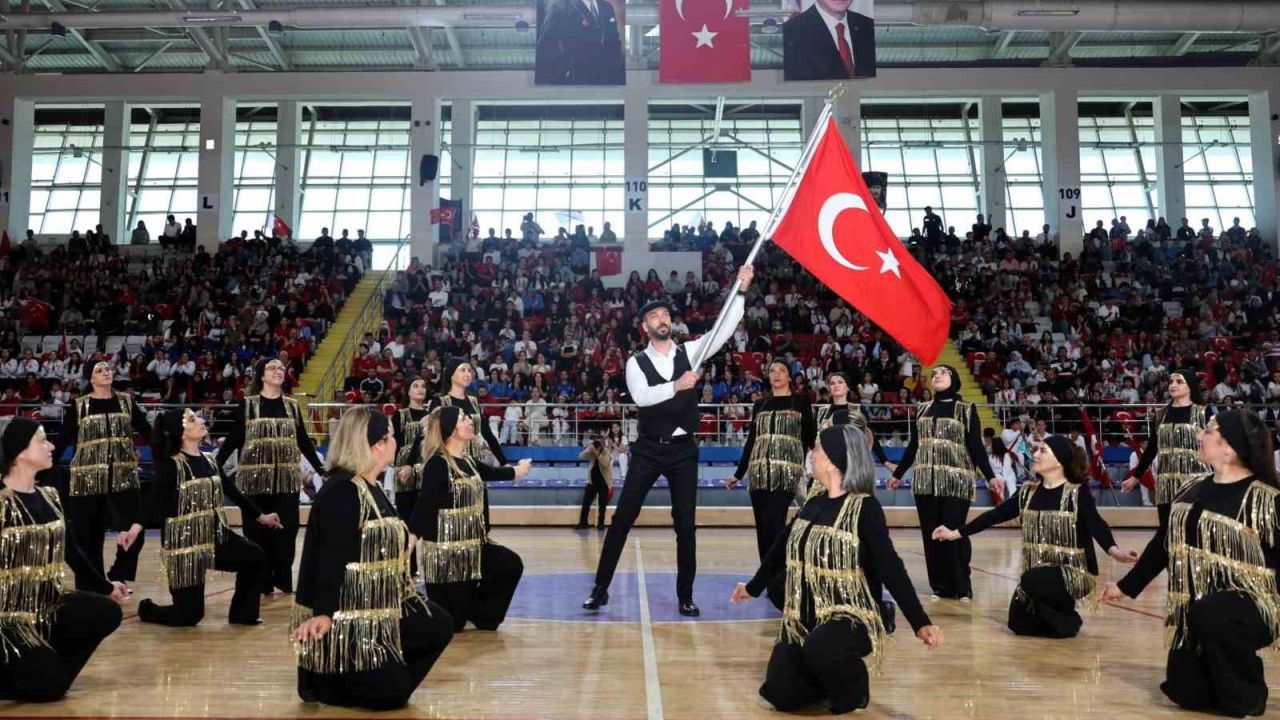 Afyonkarahisar’da 19 Mayıs coşkusu