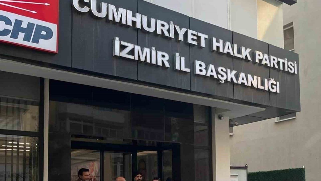 Butlan kararı, İzmir CHP’de bayramlaşma törenini iptal ettirdi