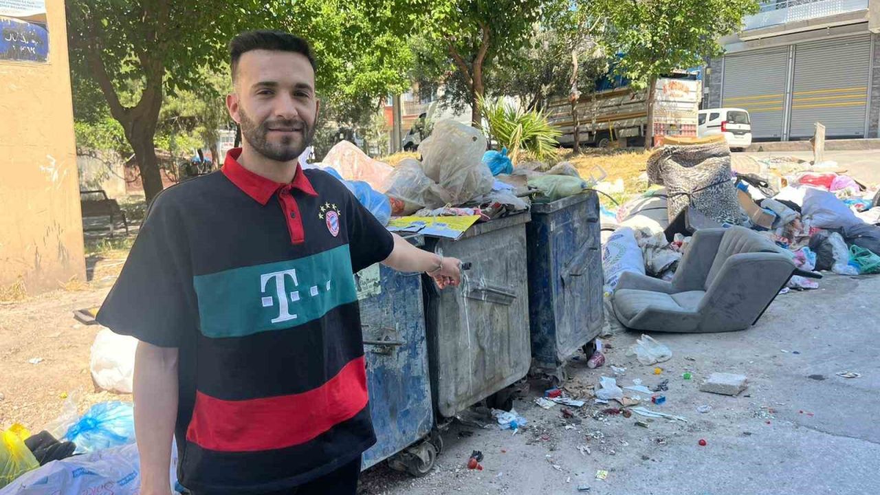 İzmir’de vatandaşların ’çöp’ isyanı: "Bari bayramda temizleyin"