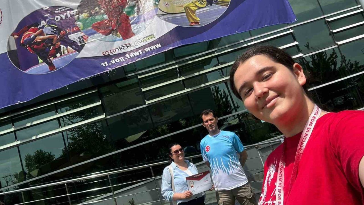 Kütahya’nın Wushu Sanda’daki ilk Türkiye derecesi Pazarlar Spor Lisesi’nden
