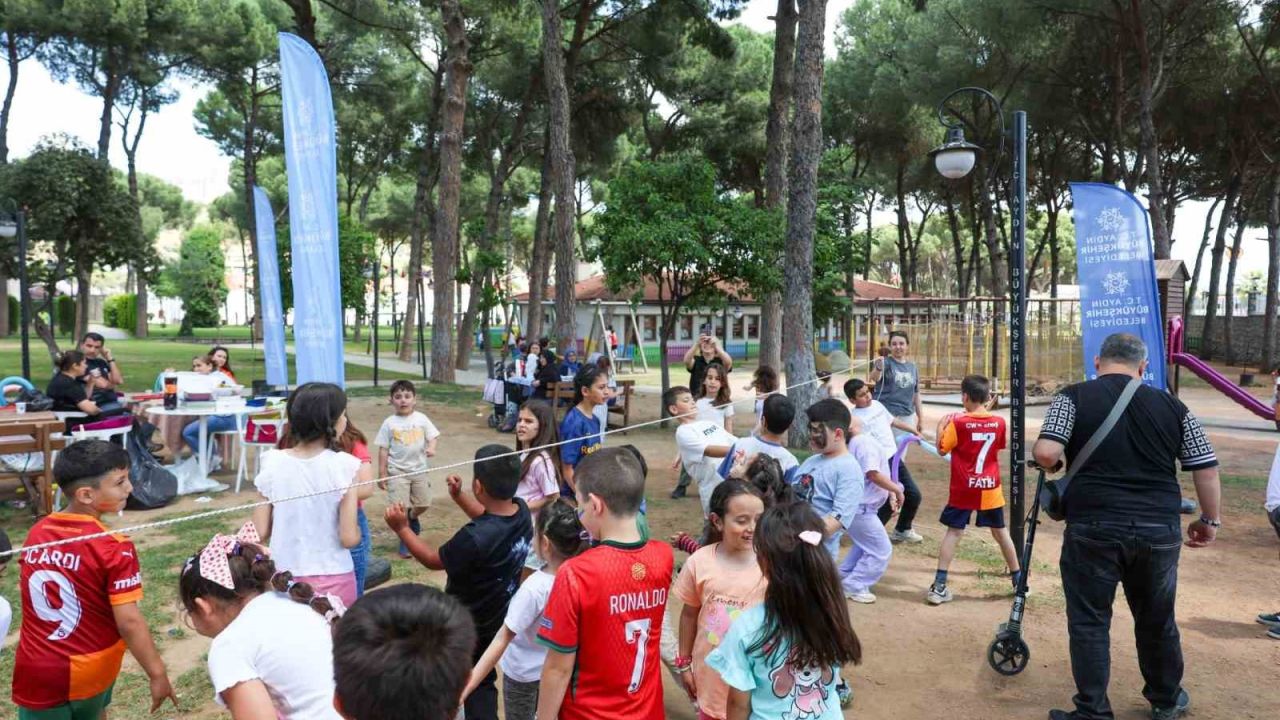 Öğrenciler Tekstil Park’ta doyasıya eğlendi