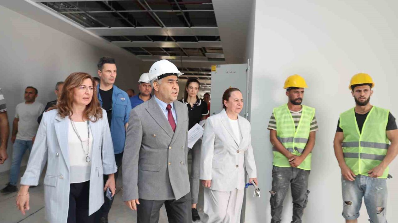 ADÜ Rektörü Kent, devam eden çalışmaları inceledi