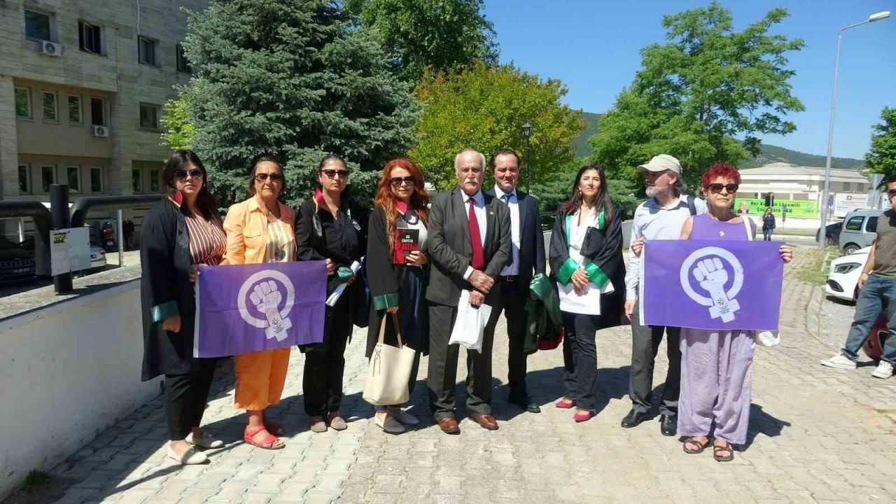 Aslı Baş davasında düğüm çözülmedi: Dava Ekim’e ertelendi