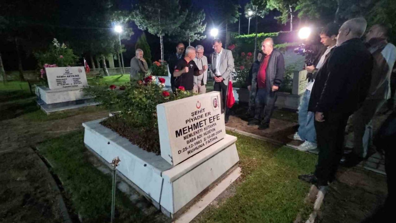 Babalar Günü’nde Kütahya Tayyare Şehitliği’nde duygu dolu buluşma