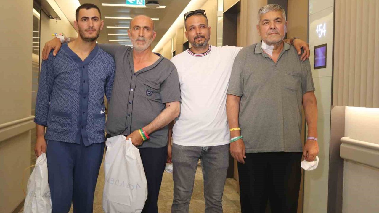 Biri damadının, diğeri oğlunun bağışıyla hayata tutundu