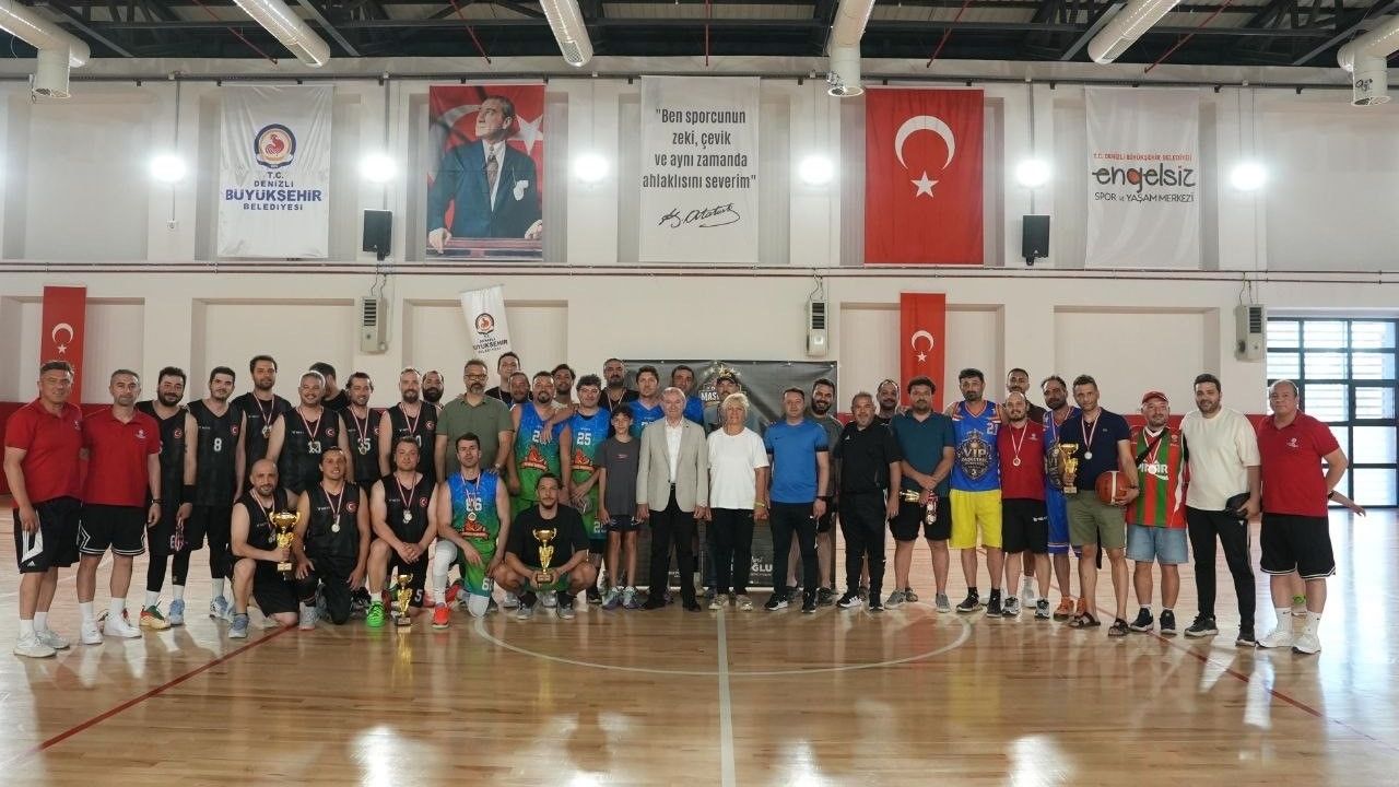 Denizli Büyükşehir Master Cup +35’te kupalar sahiplerini bul