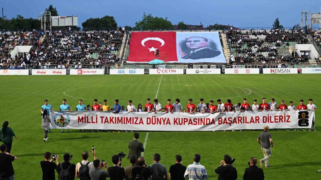 Denizli’de ‘Mahallemde Maç Var’ turnuvası coşkulu finalle sona erdi